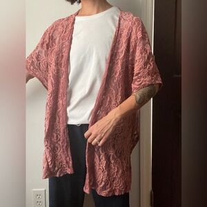 Vintage mauve lace cardigan / kimono